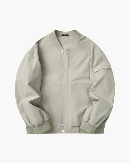 Stockholm – Chaqueta Bomber Minimalista (Sin Cuello)