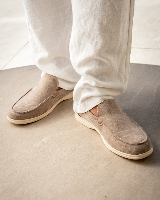 Capri – Mocasín Premium de Ante (Suela Confort)