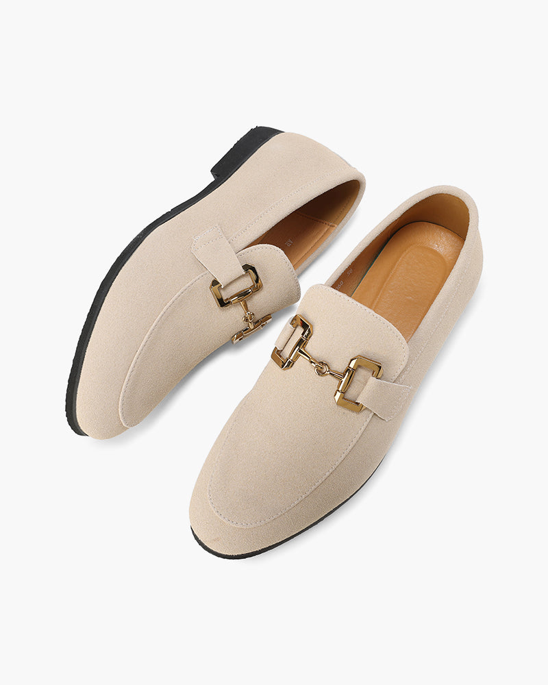 Firenze – Mocasín Premium con Hebilla Dorada (Ante)